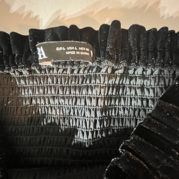 ZARA Black Velvet Strapless Ruched Peplum whimsical Flirty Feminine Top Large - Picture 5 of 9